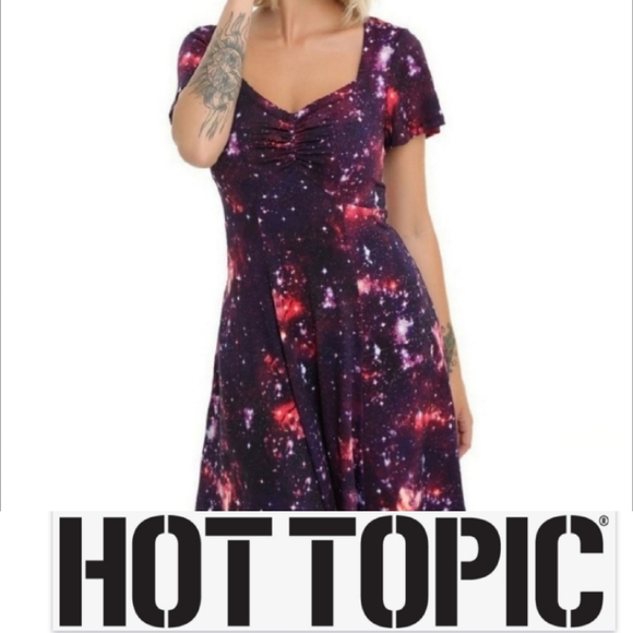 Hot Topic Dresses & Skirts - Hot Topic galaxy skater dress
